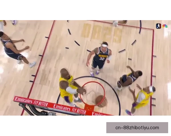 艾顿眼伤晒照自嘲化身真海盗风