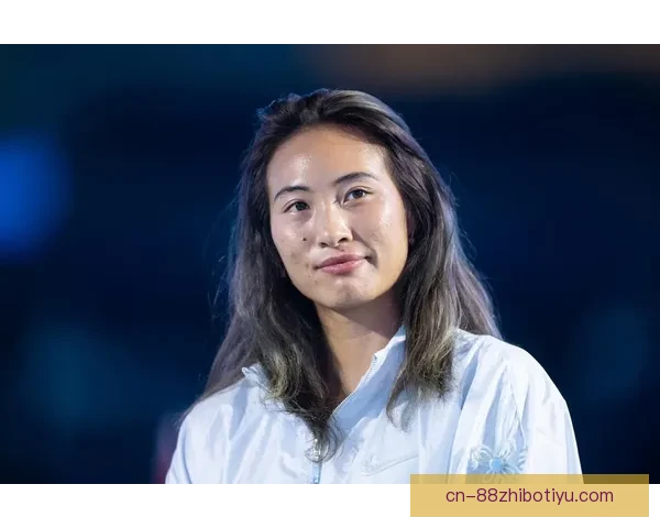 郑钦文多哈逆转肯宁迎复出首胜